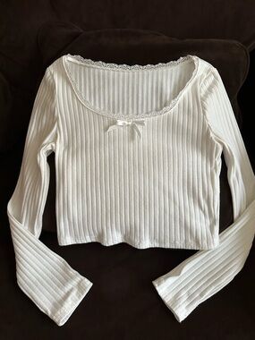 Cream Color Long-Sleeve Lace-Trim Crop Top